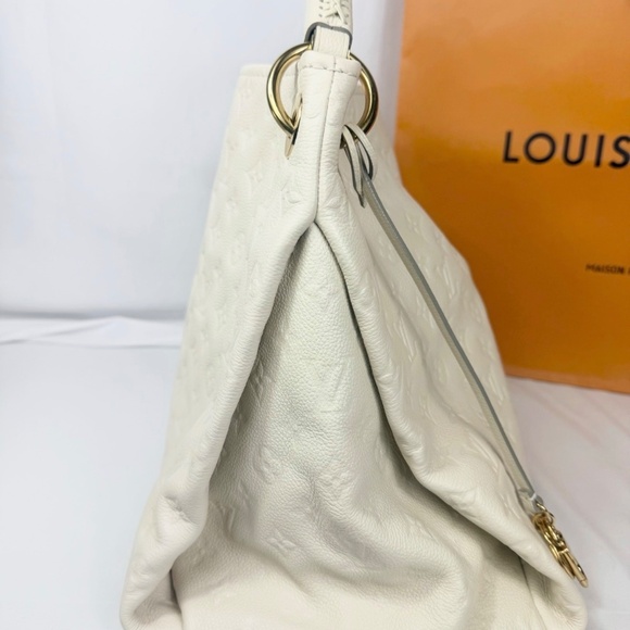LV Cream Empreinte Artsy MM - Picture 5 of 16